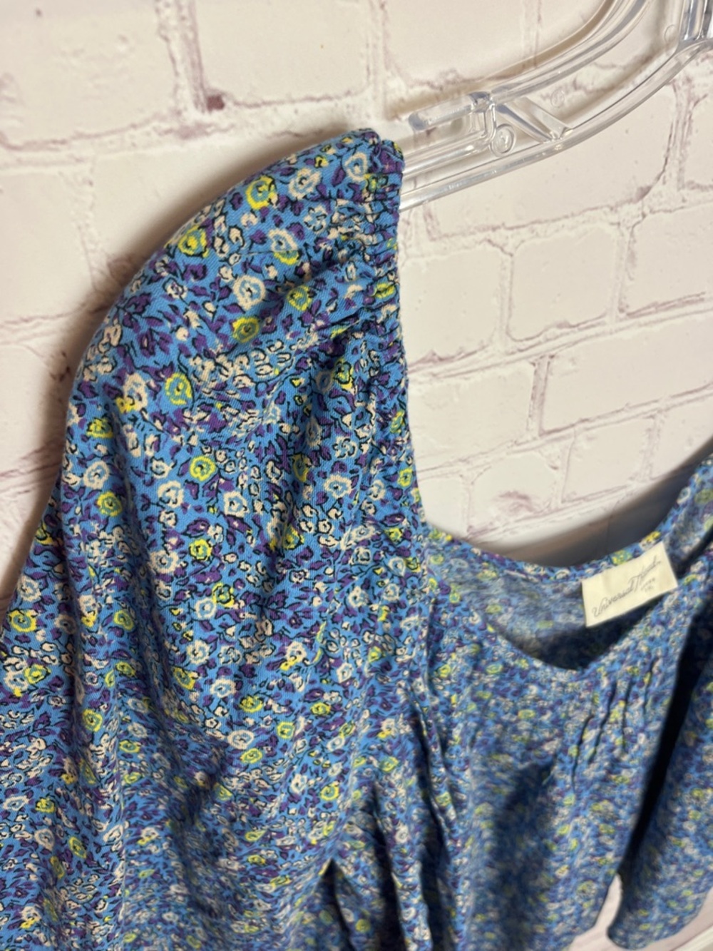 Universal Thread Floral Peasant Blouse - Picture 4 of 10